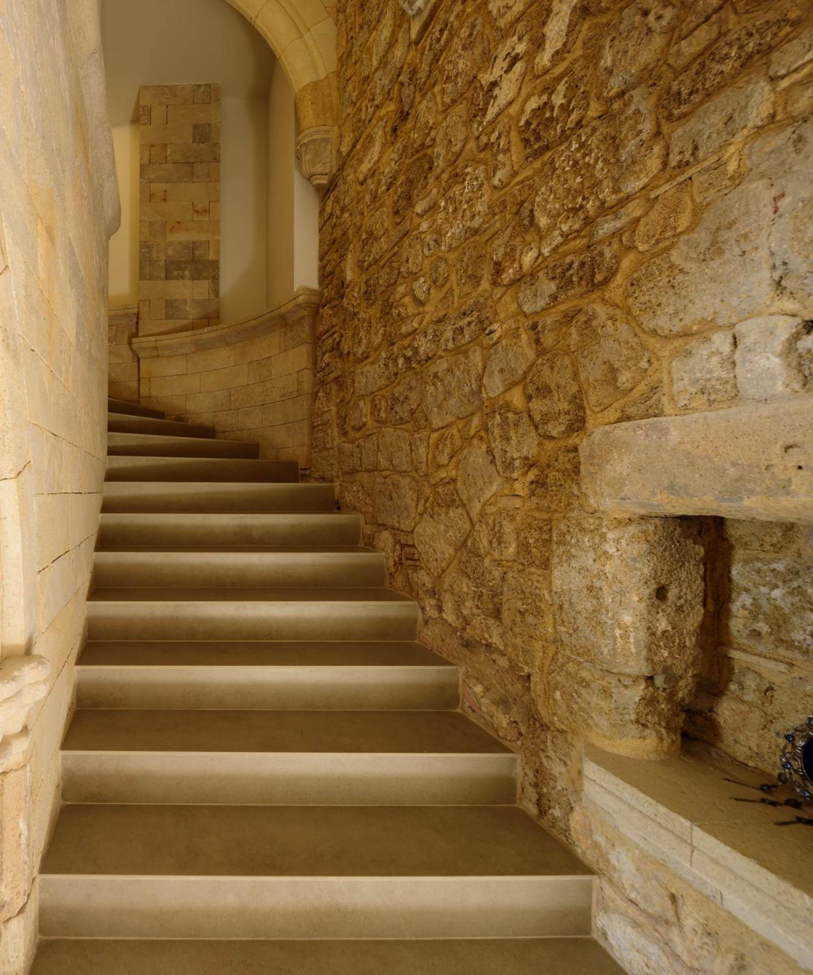 Arthur Suites In Old Town Rhodes City Exterior foto